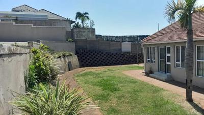 Cottage For Rent in Bluff, Durban